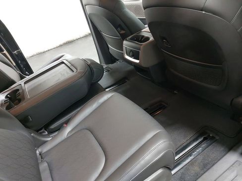 New 2026 Kia Carnival LXS image 11