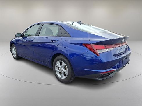 Certified 2023 Hyundai Elantra SE image 7