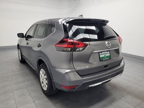 Used 2018 Nissan Rogue S FWD image 5