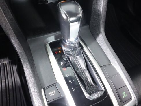 Used 2018 Honda Civic Touring image 24