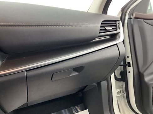 Used 2023 Nissan Rogue SV w/ SV Premium Package image 38