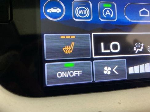 Used 2023 Subaru Legacy Premium AWD/4WD image 18