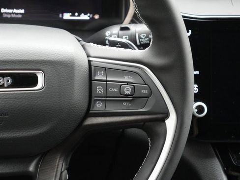 New 2026 Jeep Grand Cherokee Limited image 16