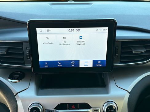 Used 2022 Ford Explorer XLT w/ Equipment Group 202A image 31