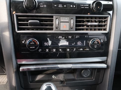 Used 2024 INFINITI QX80 Luxe image 34