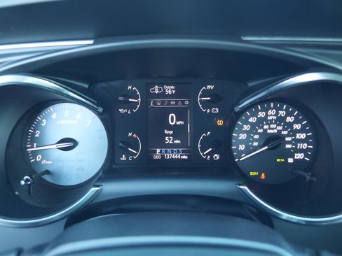 Used 2018 Toyota Sequoia Platinum image 20