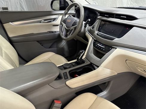 Used 2020 Cadillac XT5 Premium Luxury image 29