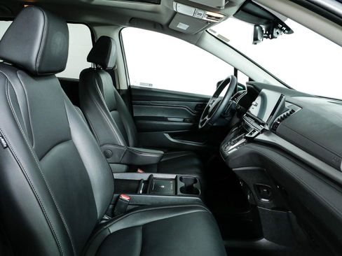 Used 2025 Honda Odyssey EX-L image 18