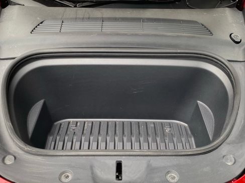 Used 2024 Tesla Model Y Long Range AWD/4WD image 13