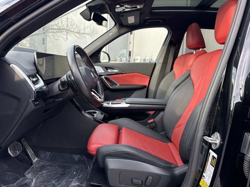 Used 2023 BMW X1 xDrive28i w/ Premium Package image 14