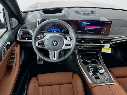 Used 2027 BMW X7 M60i AWD/4WD image 19