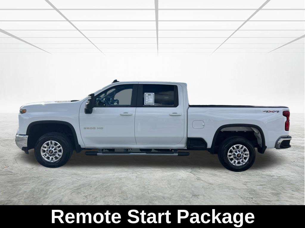 Used 2025 Chevrolet Silverado 2500 LT w/ Convenience Package AWD/4WD image 8