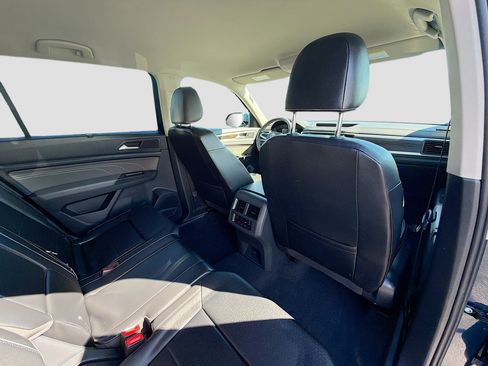 Used 2022 Volkswagen Atlas SE image 29