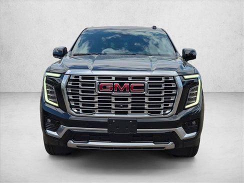 New 2026 GMC Yukon Denali w/ Denali Reserve Package AWD/4WD image 5