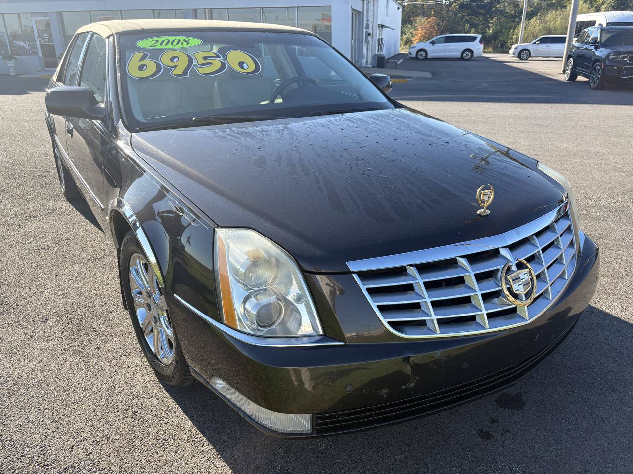 Used 2008 Cadillac DTS FWD image 2