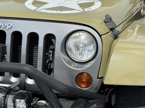 Used 2013 Jeep Wrangler Freedom Edition image 11