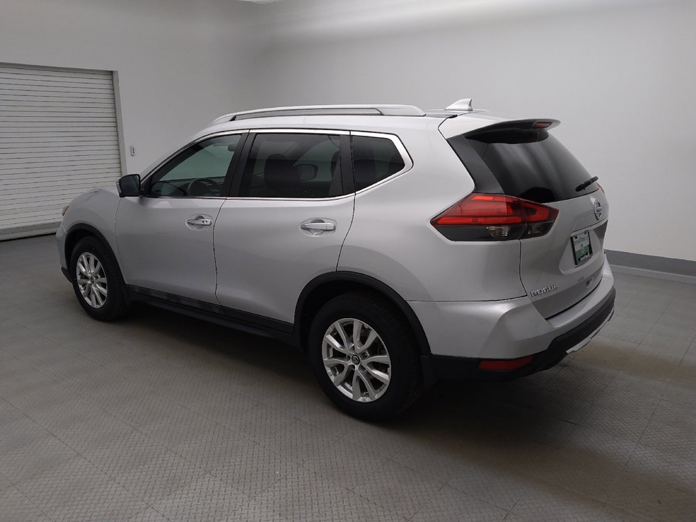 Used 2017 Nissan Rogue SV w/ SV Premium Package FWD image 3