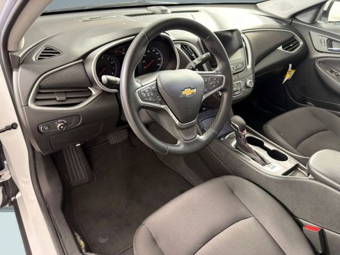 Used 2023 Chevrolet Malibu RS image 24