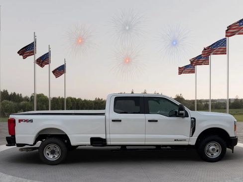 Used 2023 Ford F250 XL w/ XL Driver Assist Package AWD/4WD image 2