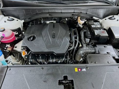 Certified 2024 Kia Sorento LX image 27