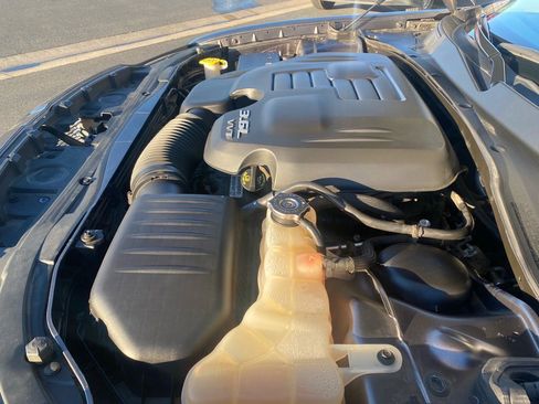 Used 2016 Chrysler 300 Limited image 33