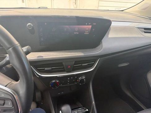 Used 2024 Buick Encore GX Preferred w/ Comfort Package FWD image 18