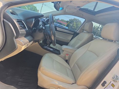 Used 2015 Subaru Outback 2.5i Premium AWD/4WD image 16