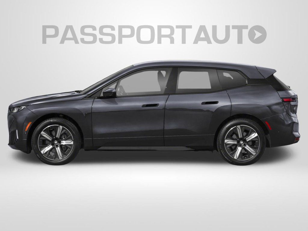 Used 2026 BMW iX xDrive60 AWD/4WD image 3