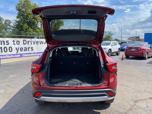 Used 2024 Chevrolet Trax LS FWD image 4