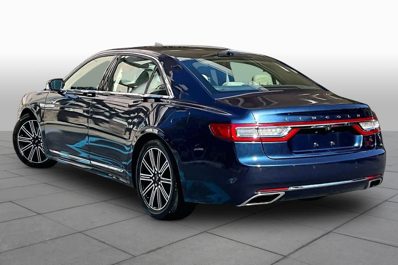 Used 2017 Lincoln Continental Reserve w/ Climate Package FWD image 12