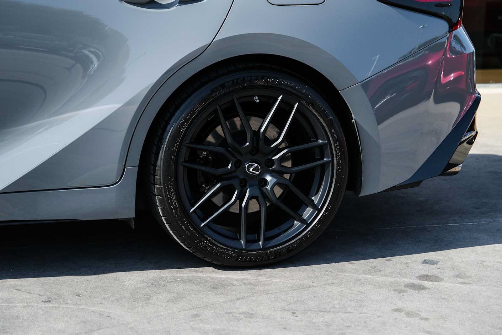 Used 2022 Lexus IS 500 RWD image 21