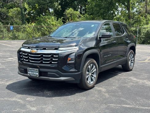 Used 2026 Chevrolet Equinox LT AWD/4WD image 9