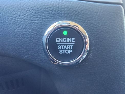 Used 2020 Ford Edge SEL w/ Convenience Package image 27