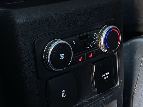 Used 2020 Ford Explorer Limited w/ Class III Trailer Tow Package image 29