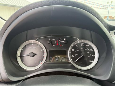 Used 2015 Nissan Sentra SV image 9