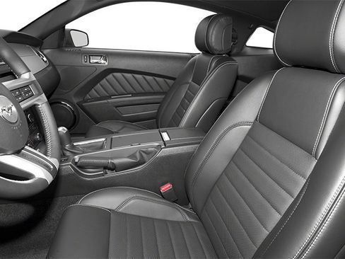 Used 2013 Ford Mustang GT Premium w/ Security Pkg RWD image 8