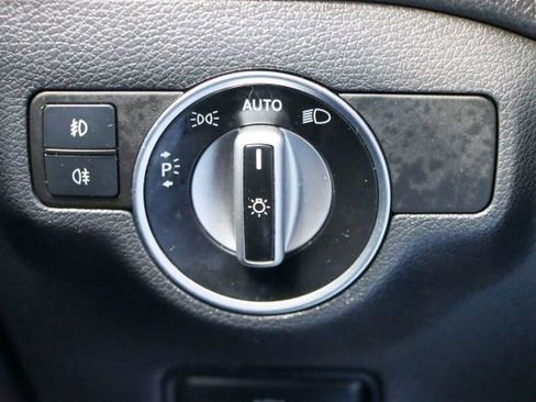 Used 2020 Mercedes-Benz GLA 250 image 28