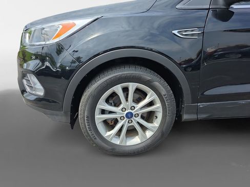 Used 2018 Ford Escape SE w/ SE Sync 3 Package image 13
