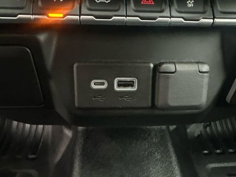 Used 2022 Chevrolet Silverado 1500 W/T w/ WT Value Package image 29