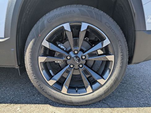New 2026 Chevrolet Equinox RS w/ Convenience Package III AWD/4WD image 16