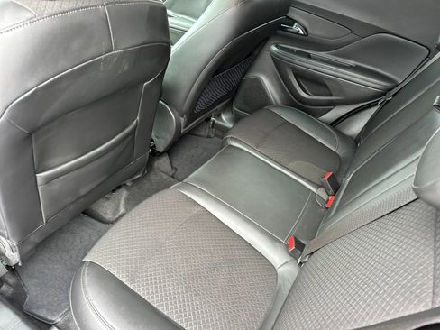 Used 2018 Buick Encore Preferred image 11