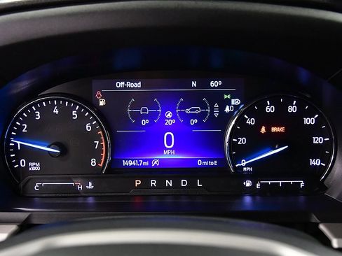 Used 2023 Ford Explorer XLT image 17