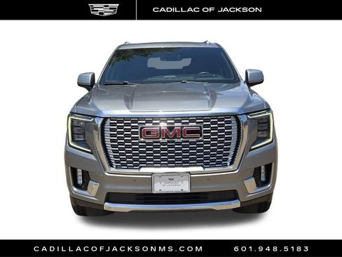 Used 2023 GMC Yukon XL Denali AWD/4WD image 28