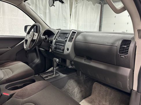 Used 2018 Nissan Frontier S RWD image 53