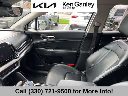 Certified 2024 Kia Sportage EX image 41