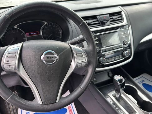 Used 2018 Nissan Altima 2.5 SV image 5