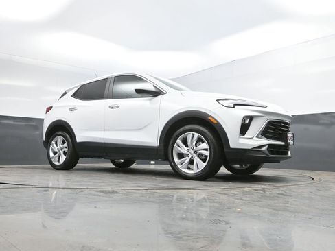 Used 2025 Buick Encore GX Preferred image 30