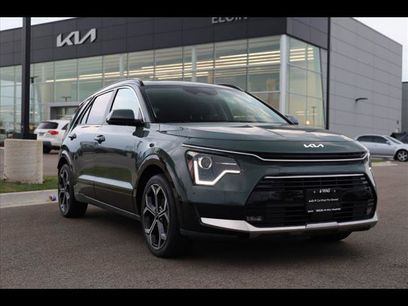 Used 2023 Kia Niro EX Touring