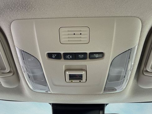Used 2022 Toyota Corolla LE FWD image 22
