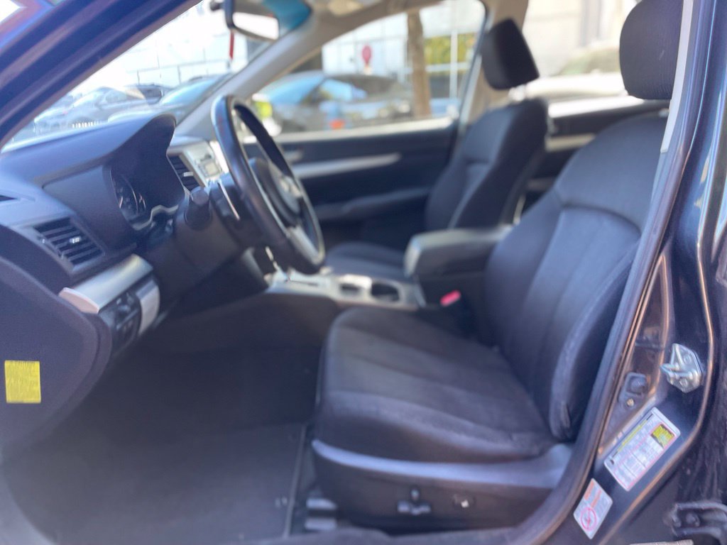 Used 2011 Subaru Legacy 2.5i Premium AWD/4WD image 18